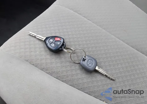 2007 Toyota Camry Le z USA, uszkodzony, nr VIN 4T1BE46KX7U155082